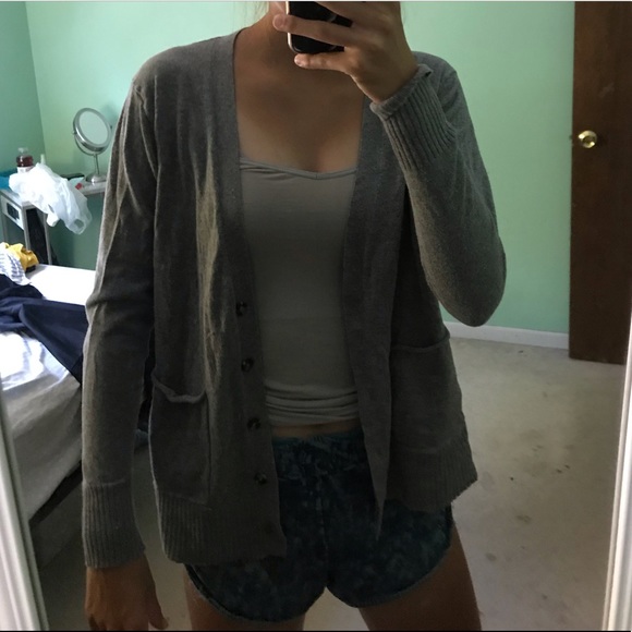 Grey cardigan - Picture 1 of 6